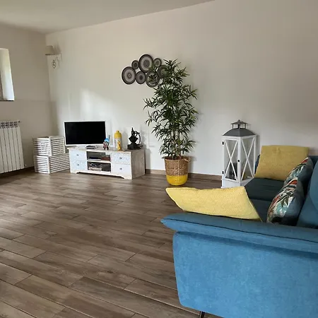 Casa Di Meo * Buti